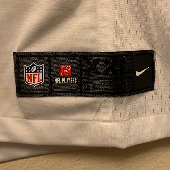 Russel Wilson authentic Jersey - Picture 3 of 4